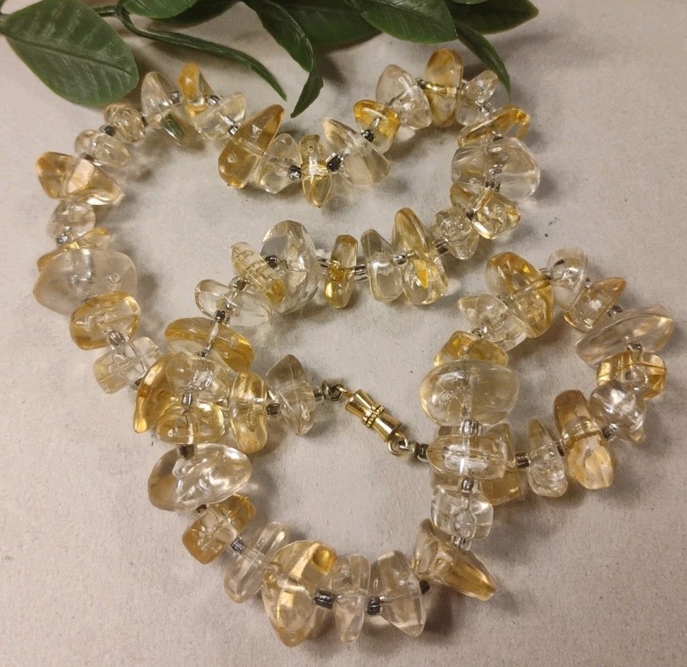 Vtg Baroque Translucent Clear/Yellow “Blobby” ACRYLIC Beaded 15″ Necklace!