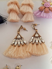 Lot of 5 Pairs Vintage Unbranded & 2 Branded Tassel Fashion Pierced Earrings