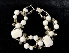 VTG D&E JULIANA Silver Tn WHITE MILK GLASS SMOKE RHINESTONE 5 Link Bracelet 7″ L