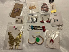 Lot #13: 14 PAIRS OF UNIQUE EARRINGS: LOTS OF VARIETY TO ADD TO YOUR COLLECTION