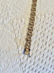 Vintage 7.5”Krementz Gold-Tone Curb 3 Link Bracelet Weighs 7.1 Grams.