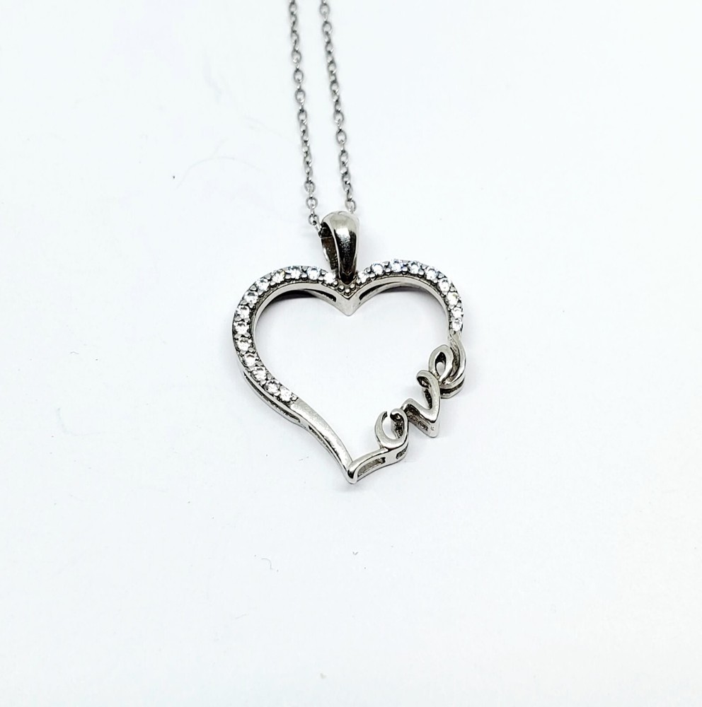 Vintage SPI 925 Sterling Silver “Love” Heart Pendant Chain Necklace (63)