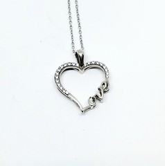 Vintage SPI 925 Sterling Silver “Love” Heart Pendant Chain Necklace (63)