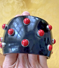 BIG Vtg 2” Black Resin Sterling Inset Red Coral STATEMENT Bangle Bracelet