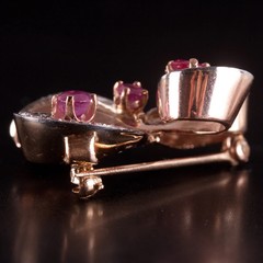 Vintage 1940’s 13k Rose Gold Palladium Ruby Diamond Brooch 1.91ctw 8.52g