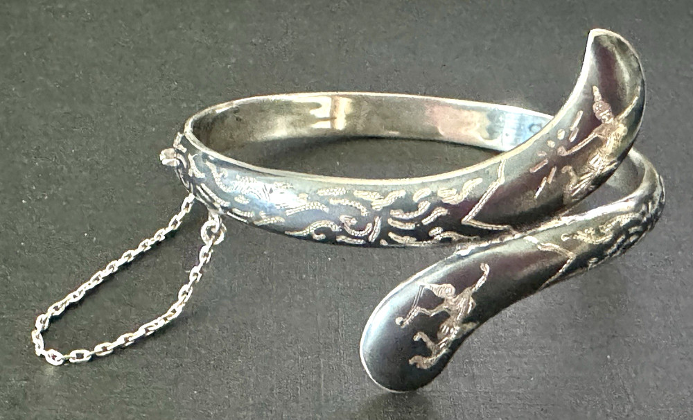 Sterling Silver and Niello, Hinged, Vintage, Siamese Snake Bypass Bangle Bracele