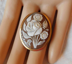 Vintage Carved Cameo 18KT Gold Floral Brooch Pendant Flower Oval Pin 750