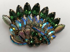 Gorgeous HOLLYCRAFT Peacock Blue AB, Green Rhinestone Iridescent Cab Brooch