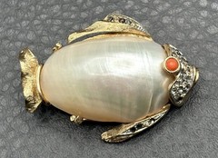 Coro Mother of Pearl Shell Jelly Belly Fish Brooch Faux Coral Rhinestone READ