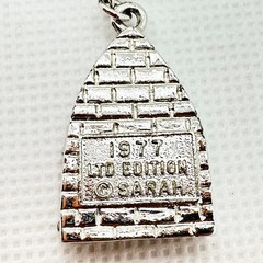 Vintage Sarah Coventry 1977 Pendant Necklace Stained Glass Cathedral Silver Tone