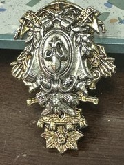 Mode Art ( signed ART) two toned detailed Shield statement ring sz 3 Or Scarf Ri