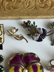 Vintage Jewelry Lot Pin Broochrhinestones Pot Metal Enamel 1940-1950’s