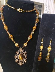 Antique Bronze Tiger’s Eye Oval Pendant Necklace & Dangle Earrings Set