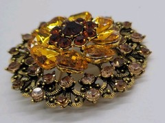 Vintage Style Filigree Amber & Brown Crystal Flower Brooch Gold Tone Rhinestone