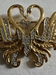 Vintage Nolan Miller Double Swan Brooch Pin Dangle Heart Pave Rhinestones signed