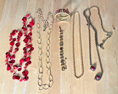 Lot of 6 vintage costume jewelry pieces in red/gold tone shades