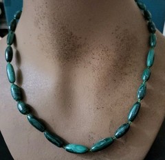 Vintage Oblong Elongated Malachite Stone Beaded Necklace