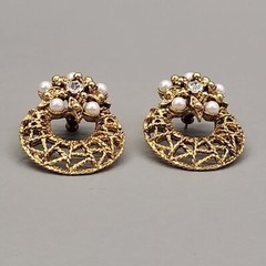 Vintage Hoop Earrings Wire Openwork Faux Pearls 1 3/8″