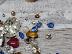 Vtg Estate Costume Jewelry Crystals Glass Rhinestones Lot For Repairs Parts G9.1