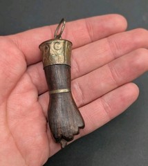 Vintage Carved Wood Figa Hand Mano Fist Protection Lucky Talisman Charm Pendant