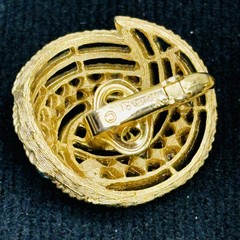 VTG‼ TRIFARI Gold Tone Blue Crystals Rhinestones Clip On Earrings Round Swirl