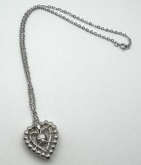 Vtg Avon Dear Triple Heart Silvertone Faux Pearls Pink Clear Rhinestone Necklace