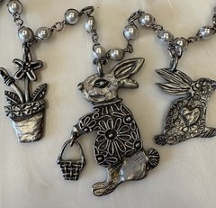 Marcie Signed 30” Pewter Charm Necklace w/Pearls Rabbits Hearts Birdhouse Garden