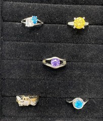 ✨Lot Of 5 Vintage To Now Beautiful Gemstone Estate Rings, All Size 5✨