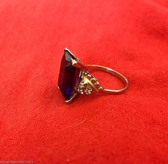 VINTAGE SIMULATED BLUE SAPPHIRE 10 KT GOLD RING SIZE 8.25