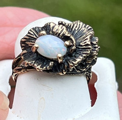 Vintage 14K Gold & Opal Brutalist Textured Free Form Ring Size 4.5