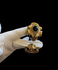 VINTAGE 60s Ciner Double Frogs Signed Gold Plated Bracelet