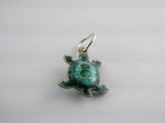 Vintage Sterling Silver Green Enameled Turtle Charm Pendant 1g 7/8 Inch Length