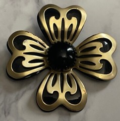 Vintage Black & Gold Tone Flower Brooch Pin Jewelry JMS-6