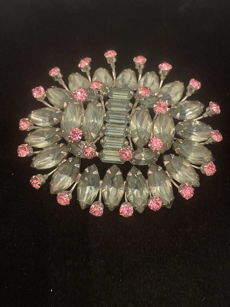 VTG Pale Green Navette Baguette Prong Set Brooch Pink Accents BUDDING FLOWER