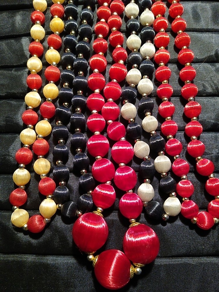 Vintage Lot 5 Silk Satin Necklace Retro Red Black Graduated Bead (B-5)