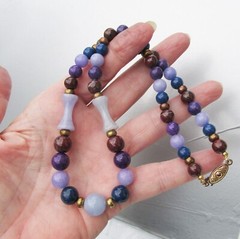 Vintage AGATE Purple, Lilac, Blue, & Red + Copper Bead 18″ Necklace