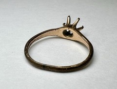 2 Vintage Gold Shell Rings, Unknown Sizes & No Stone