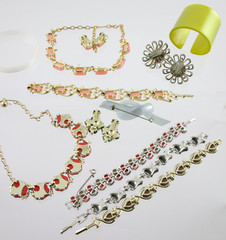 Lot of 12 Moonglow Thermoset Jewelry Necklace Bracelet Brooch Hair Scarf Slide