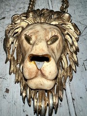Vintage 70s LUCA RAZZA Leo LION Head NECKLACE Gold Tone STATEMENT PENDANT As Is