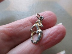 VINTAGE RETRO OLD GOLD TONE CUTE MERMAID FOB CHARM PENDANT NECKLACE BRACELET UK