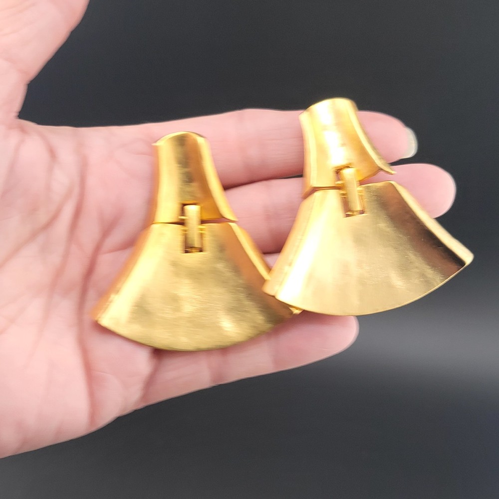 Vtg Lg Earrings Dangle Unsigned LES BERNARD Fashion Jewelry Runway Statement St9