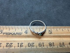 0.96g Vintage Sterling Silver 925 Ring Green Accent Swirl Design Size 4.5 M