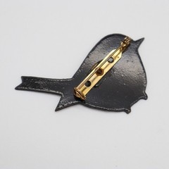Vtg Unsigned Metal Enamel Sparrow Bird Pin Brooch Brown Black White