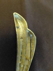 Les Bernard RARE Vintage 1970 Gold Tone Textured Runway Style Brooch Stamped VO