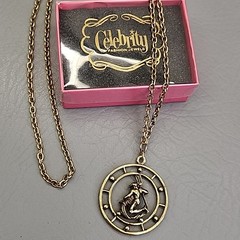 Vintage Celebrity Necklace Zodiac Round Pendant Antiqued Gold Tone Astrology 30″