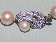 Vtg Knotted Faux Pearl Necklace 30″ REAL DIAMONDS in Clasp-50’s High End Costume