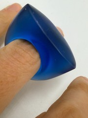 Vintage Ring Costume Frosted Cobalt Blue Lucite Plastic Size 7