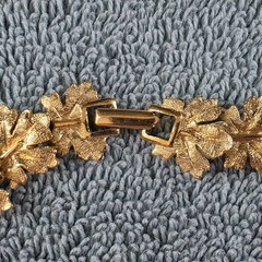 Vintage Napier Gold Tone Textured Fall Maple Leaf Choker Necklace 16″ Signed