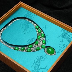 Green Emerald Cabochon Necklace Diamond Set Luxury Fine Jewelry For Elegant Form