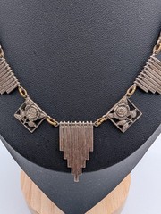 Vintage Art Deco Ornate Necklace 16″ Brass &Metal Roses